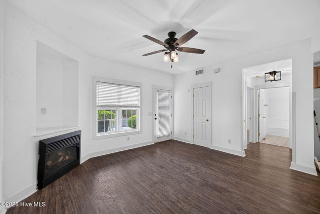2312 Wrightsville Avenue Apt 118, Wilmington, NC 28403