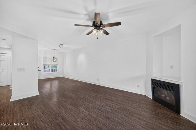 2312 Wrightsville Avenue Apt 118, Wilmington, NC 28403
