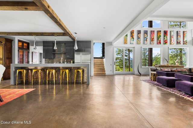 172 Elk Hills RD, Sandpoint, ID 83864