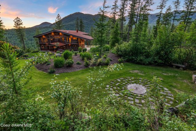 172 Elk Hills RD, Sandpoint, ID 83864