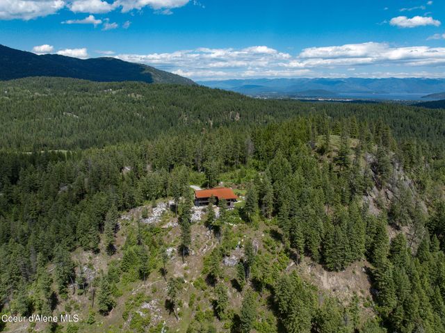 172 Elk Hills RD, Sandpoint, ID 83864