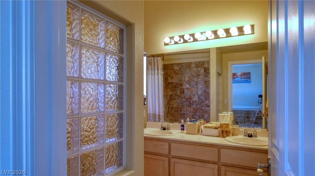 3704 North Campbell Road, Las Vegas, NV 89129