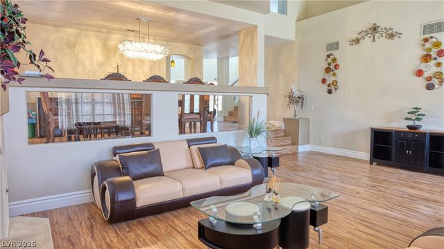 3704 North Campbell Road, Las Vegas, NV 89129