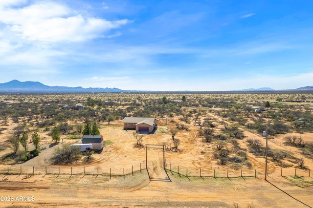 9292 E CHANDLER Lane, Hereford, AZ 85615