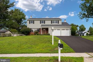 1908 RAMPART LN, Lansdale, PA 19446