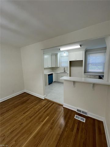 421 Sycamore RD, Portsmouth, VA 23707