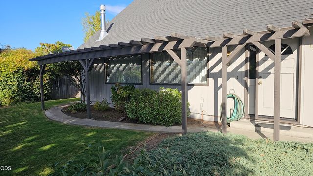 1905 SW Colorado Lane, Grants Pass, OR 97527