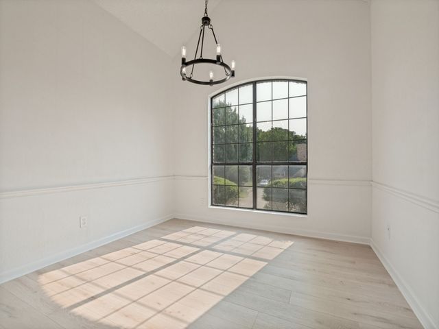 629 Bent Creek Drive, Desoto, TX 75115