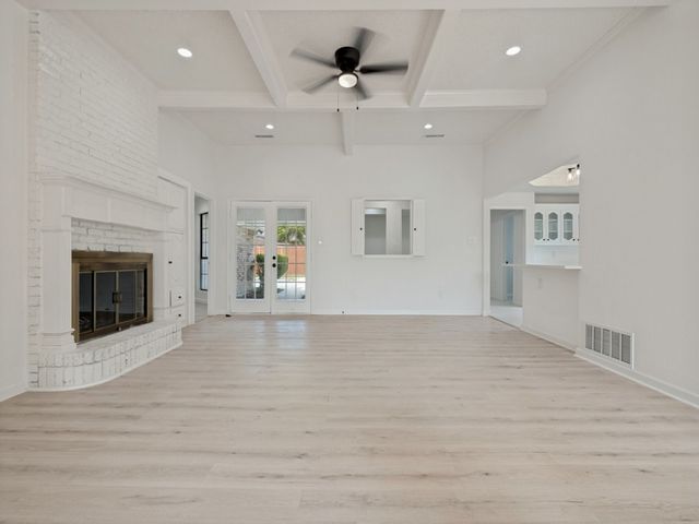 629 Bent Creek Drive, Desoto, TX 75115