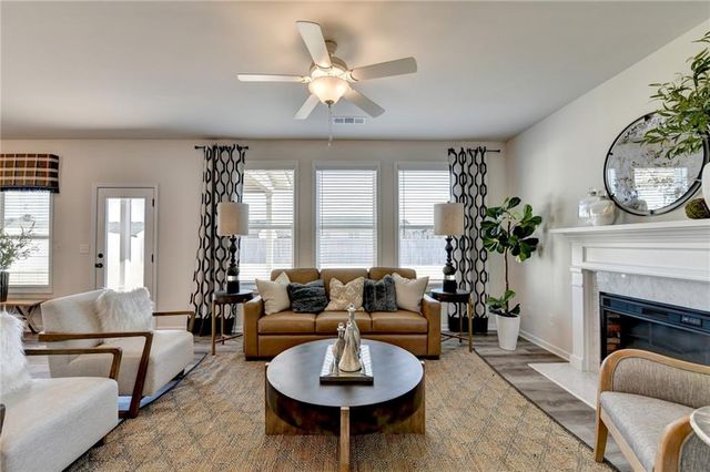 735 Rodeo Drive, Auburn, GA 30011
