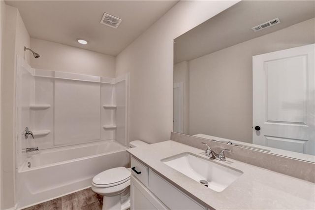 735 Rodeo Drive, Auburn, GA 30011