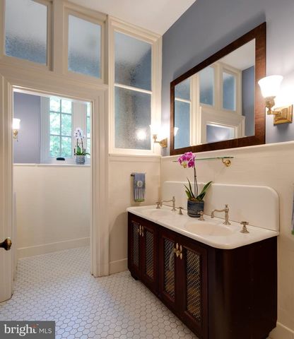 624 MORRIS AVE, Bryn Mawr, PA 19010