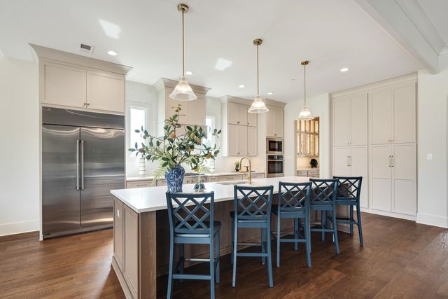 9115 CHEATHAM LN, Germantown, TN 38138