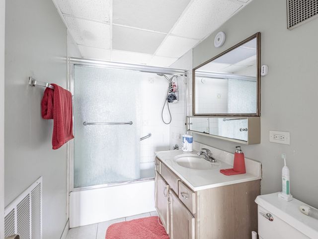 850 Des Plaines Avenue 207, Forest Park, IL 60130