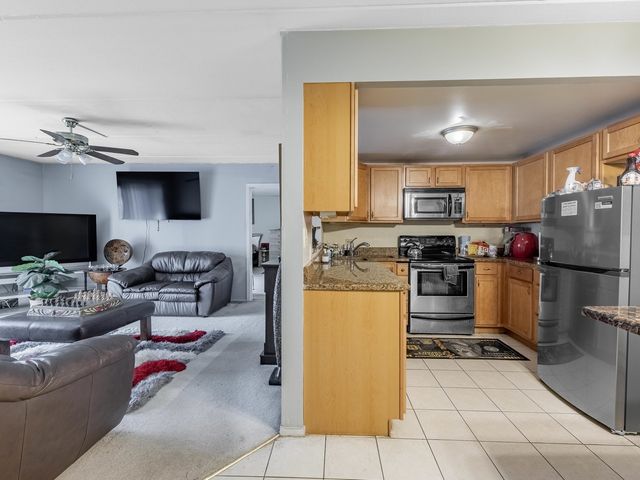 850 Des Plaines Avenue 207, Forest Park, IL 60130