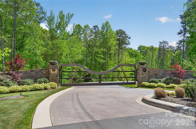2A Ventosa Drive, Denver, NC 28037