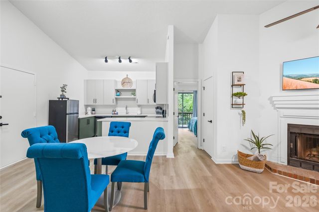 4130 Charlotte Highway C, Lake Wylie, SC 29710