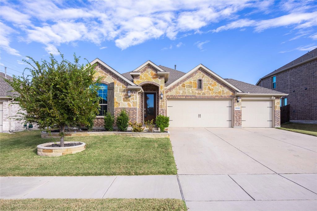 10038 Boswell Drive, Frisco, TX 75035