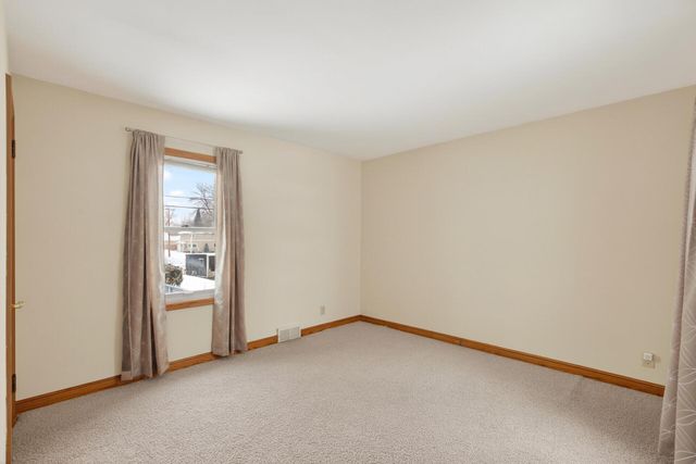 2700 Vernon Avenue S, Saint Louis Park, MN 55416