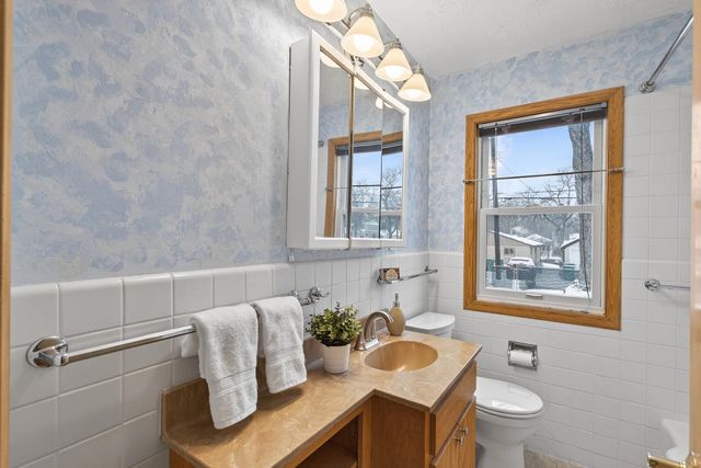 2700 Vernon Avenue S, Saint Louis Park, MN 55416