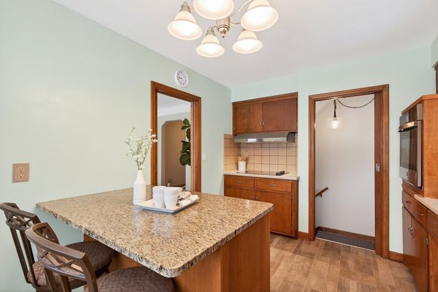 2700 Vernon Avenue S, Saint Louis Park, MN 55416