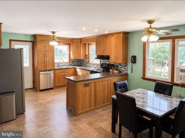 487 PROSPECT RD, Manheim, PA 17545