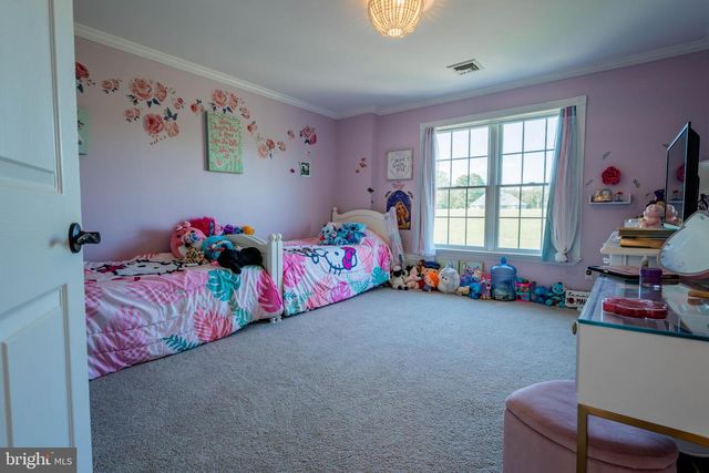 911 GOVE RD, Nazareth, PA 18064