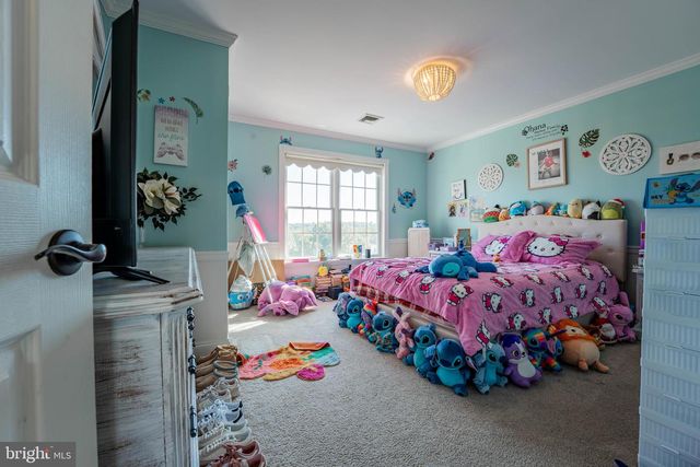 911 GOVE RD, Nazareth, PA 18064