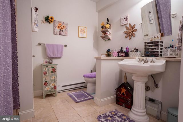 911 GOVE RD, Nazareth, PA 18064