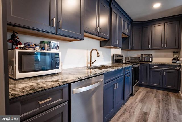 911 GOVE RD, Nazareth, PA 18064