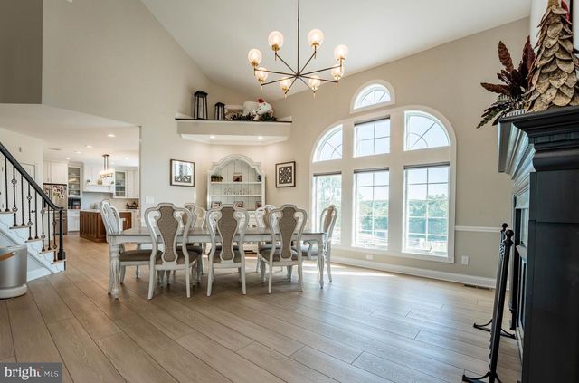 911 GOVE RD, Nazareth, PA 18064