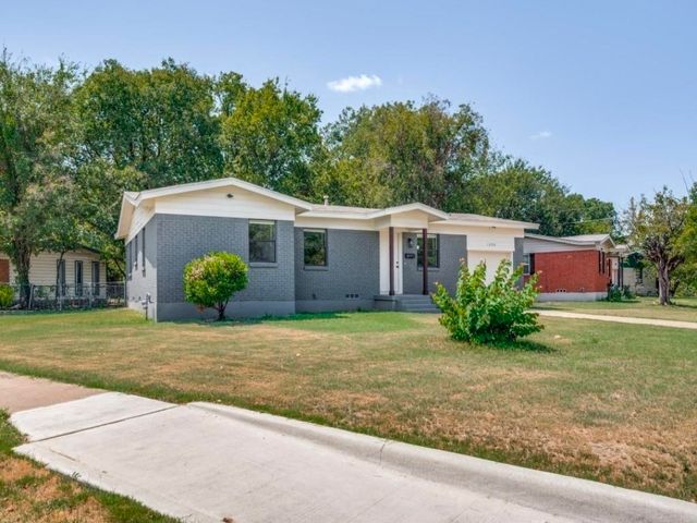 1208 Savage Drive, Fort Worth, TX 76134
