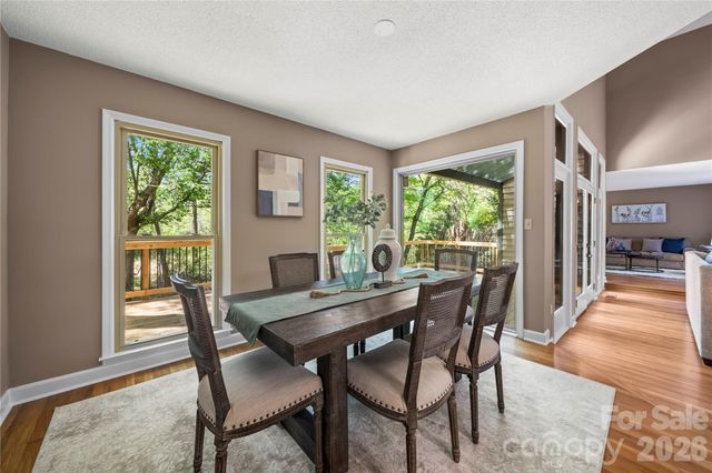 6212 Summertree Lane, Charlotte, NC 28226