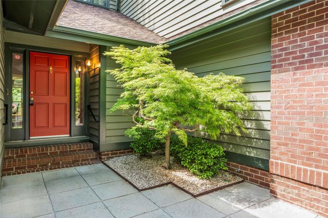 6212 Summertree Lane, Charlotte, NC 28226