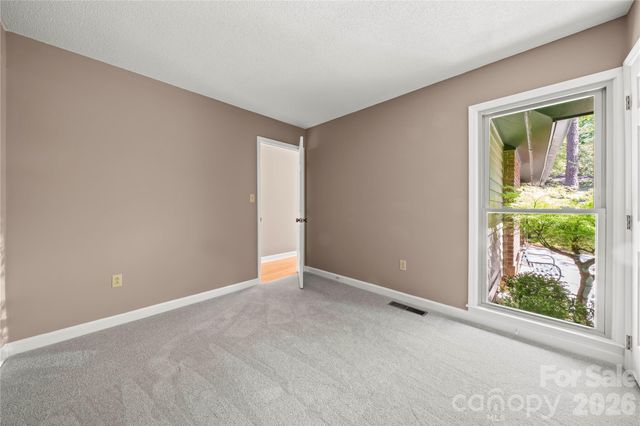 6212 Summertree Lane, Charlotte, NC 28226