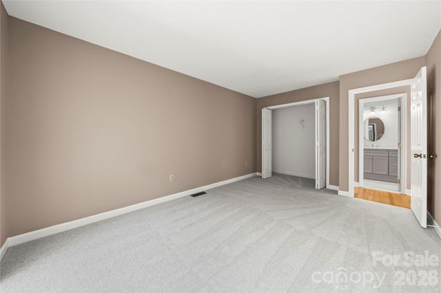 6212 Summertree Lane, Charlotte, NC 28226