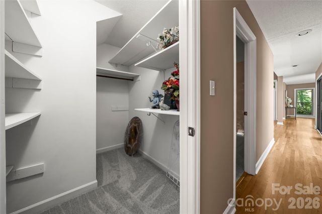 6212 Summertree Lane, Charlotte, NC 28226