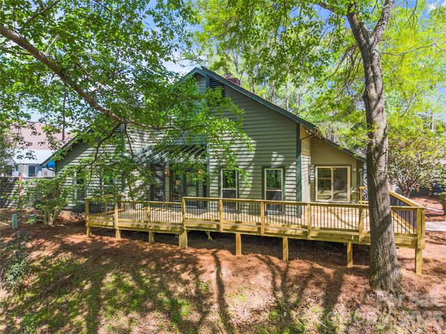 6212 Summertree Lane, Charlotte, NC 28226