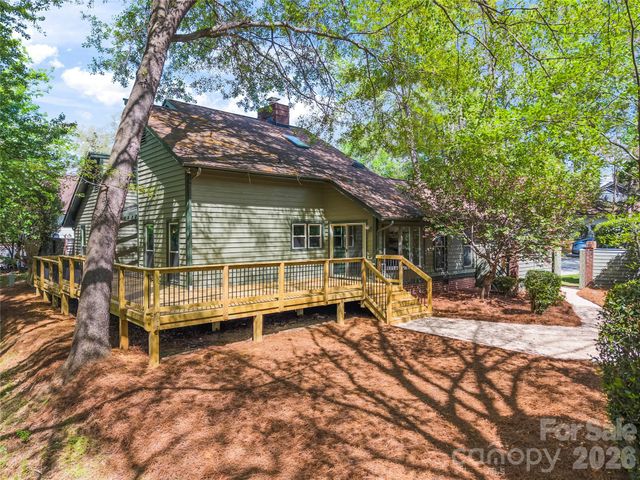 6212 Summertree Lane, Charlotte, NC 28226