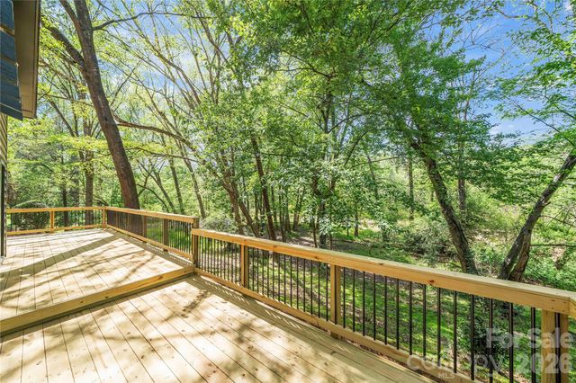 6212 Summertree Lane, Charlotte, NC 28226