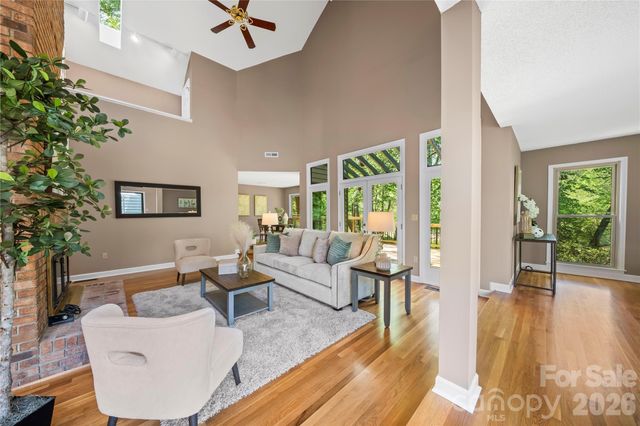 6212 Summertree Lane, Charlotte, NC 28226