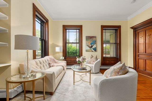 49 Grove St 2, Newton, MA 02466