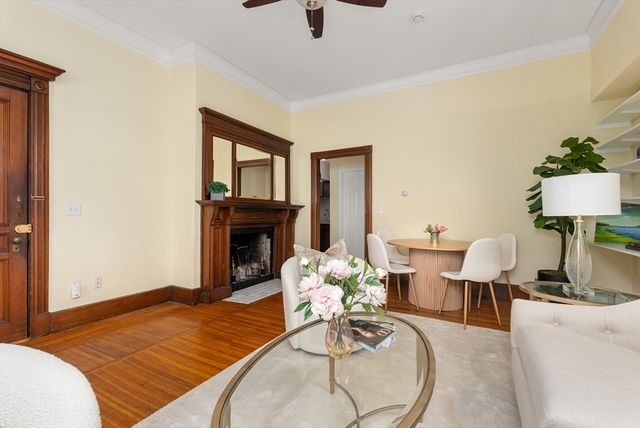 49 Grove St 2, Newton, MA 02466