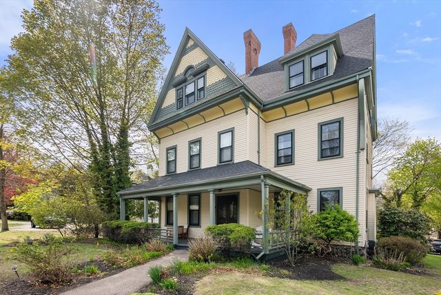 49 Grove St 2, Newton, MA 02466