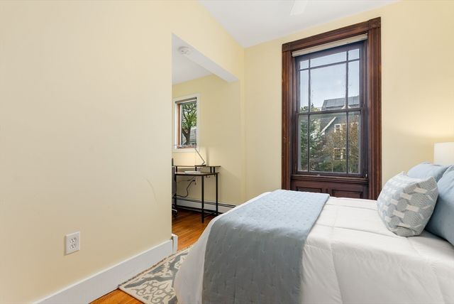 49 Grove St 2, Newton, MA 02466