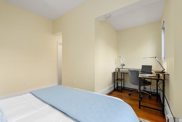 49 Grove St 2, Newton, MA 02466