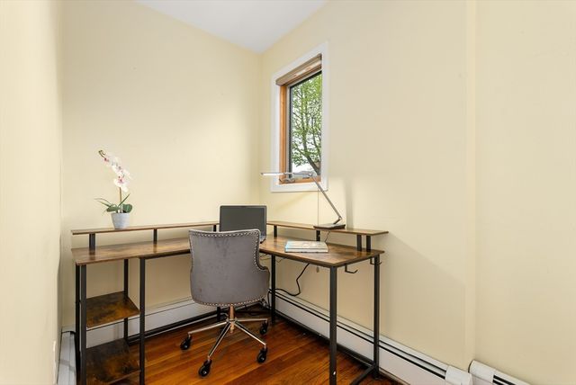 49 Grove St 2, Newton, MA 02466