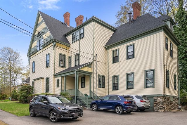 49 Grove St 2, Newton, MA 02466