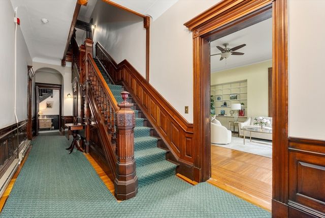 49 Grove St 2, Newton, MA 02466