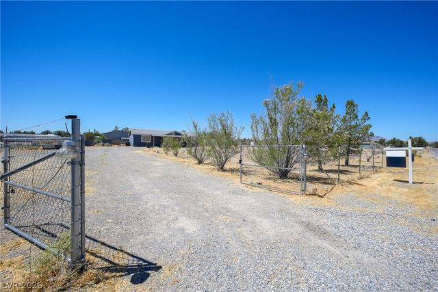 3141 West Prospector Lane, Pahrump, NV 89048